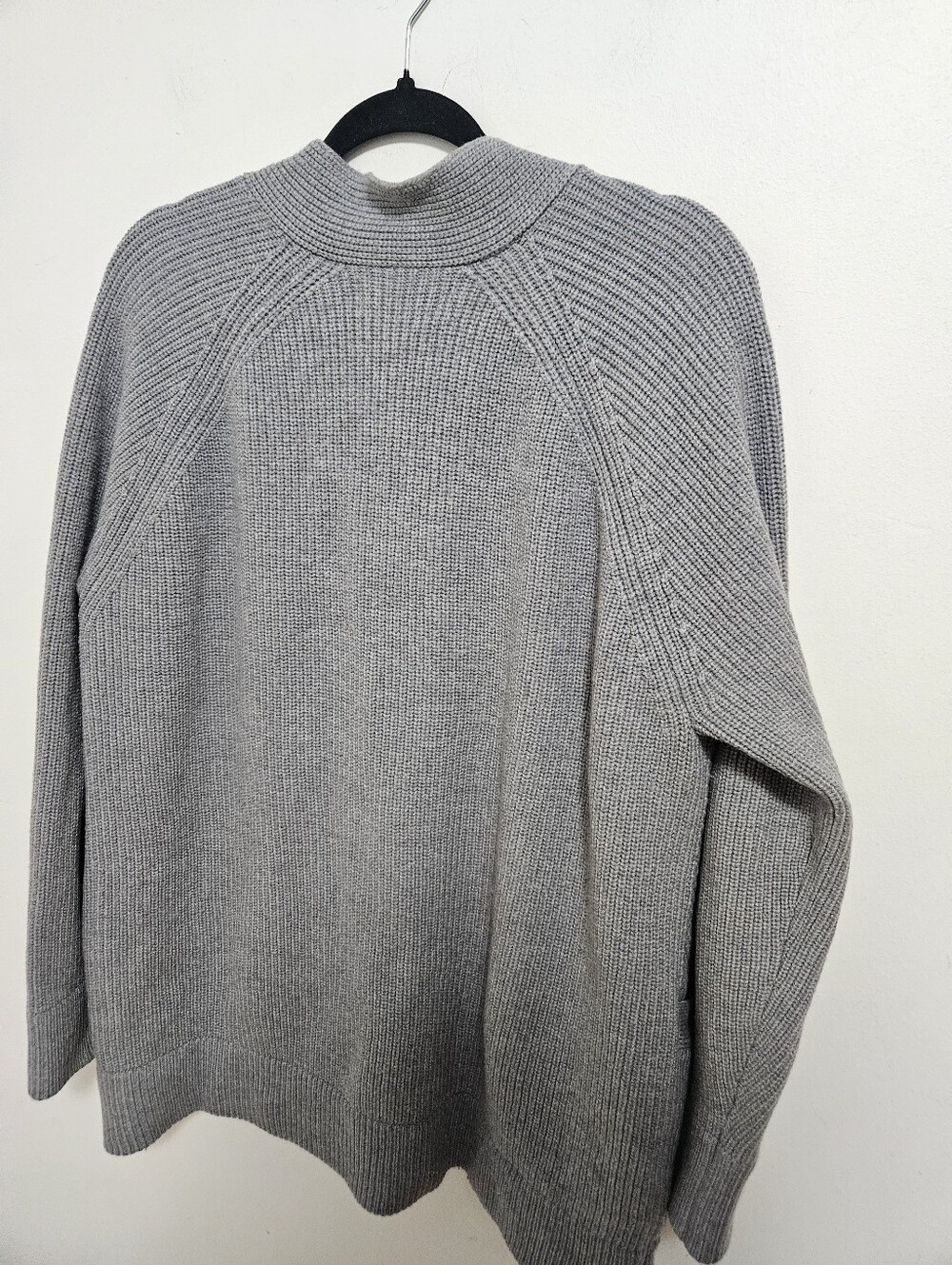 Everlane The Chunky Wool Cardigan Sz L Grey V-Neck Button Front Patch Pockets - Picture 9 of 9